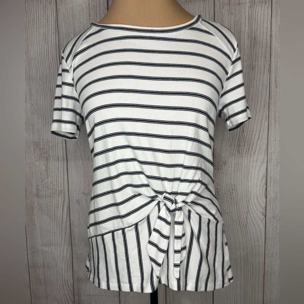 Jones New York Black and White Striped Tie-Front XL Top
